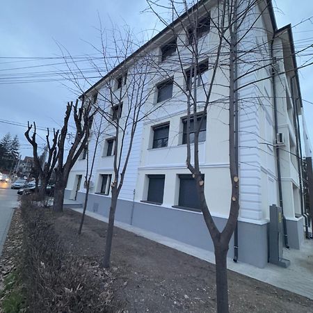 Apartament Ultracentral Modern 1 Pitesti Exterior photo
