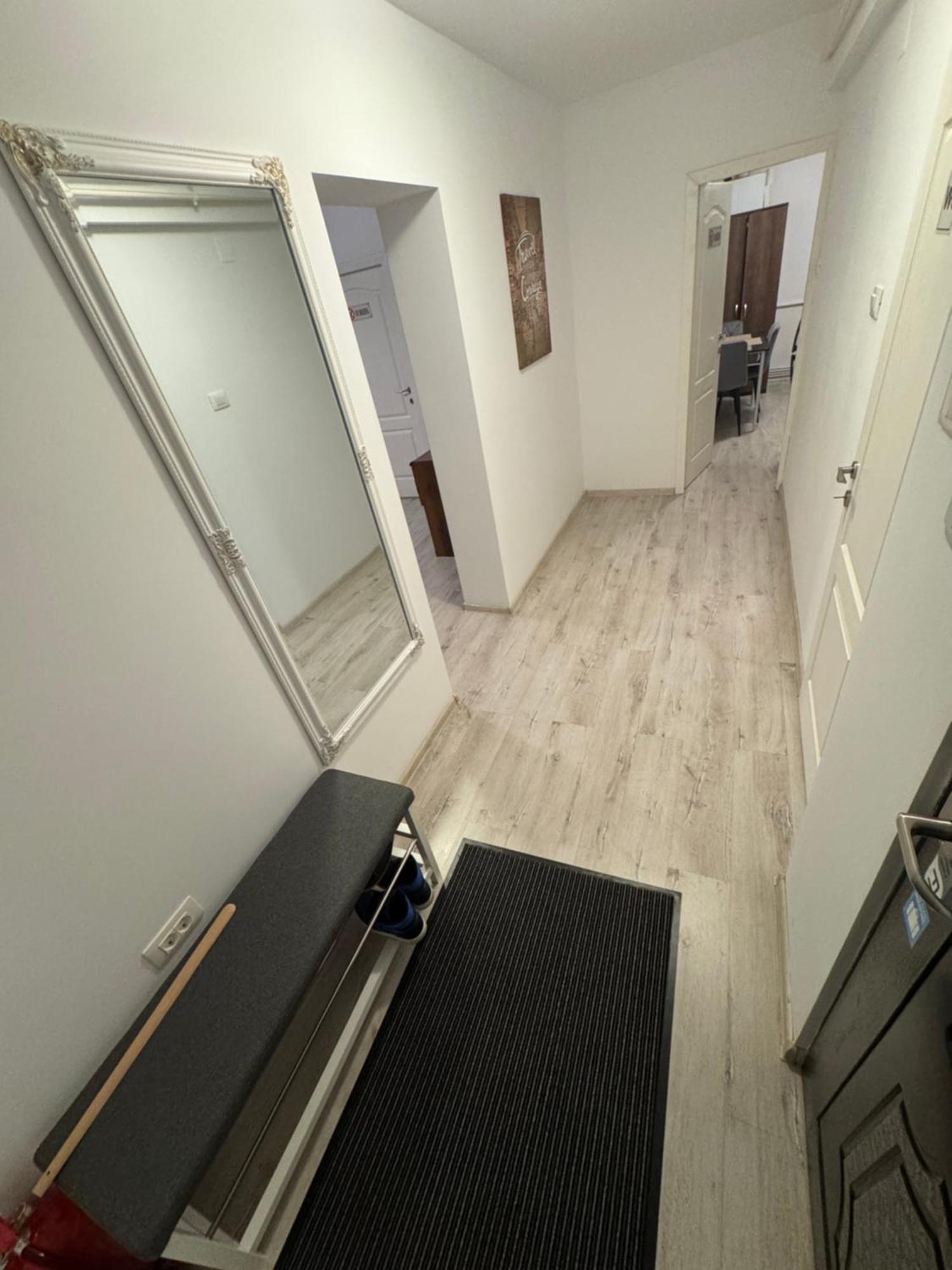 Apartament Ultracentral Modern 1 Pitesti Exterior photo