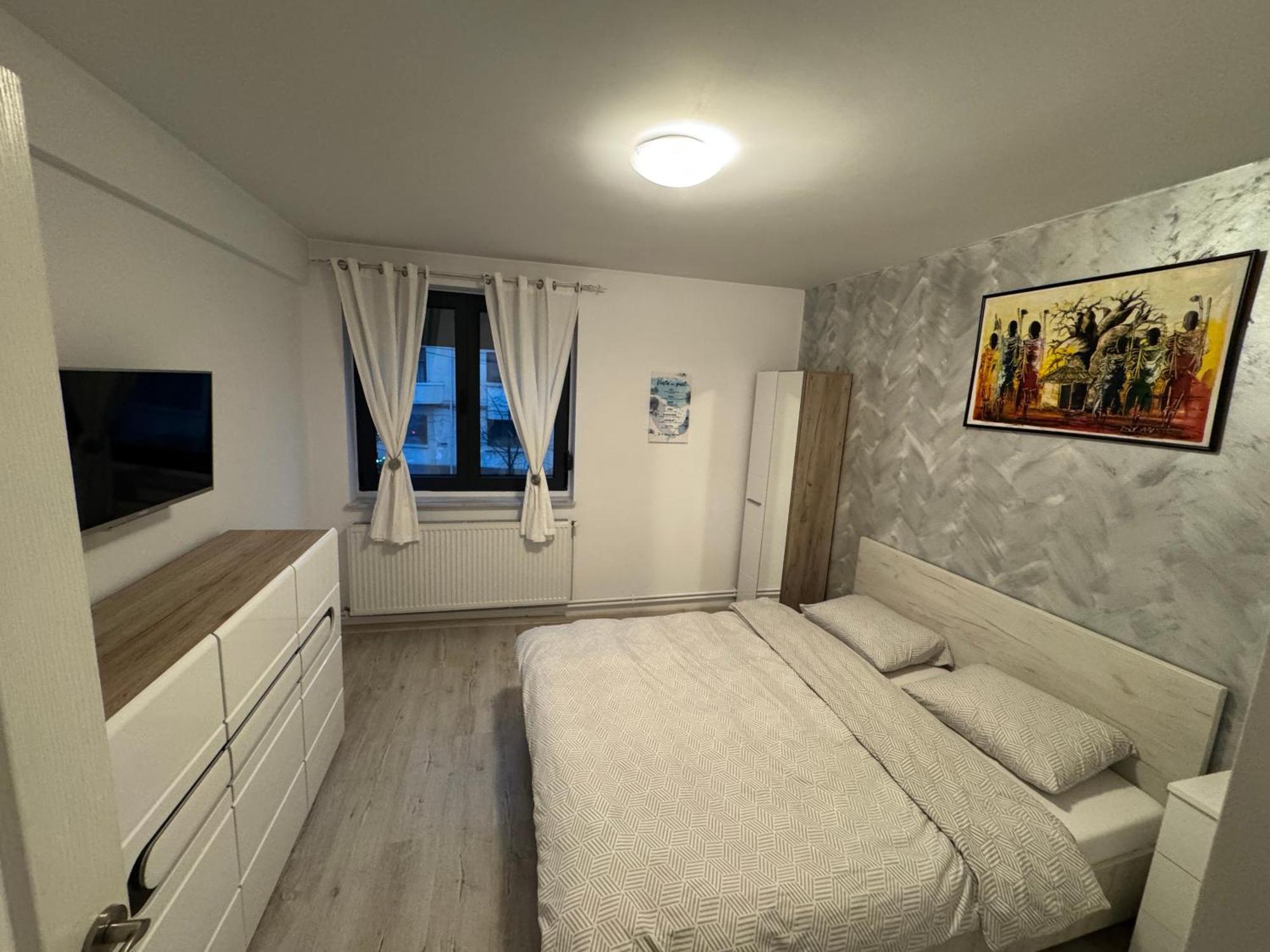 Apartament Ultracentral Modern 1 Pitesti Exterior photo