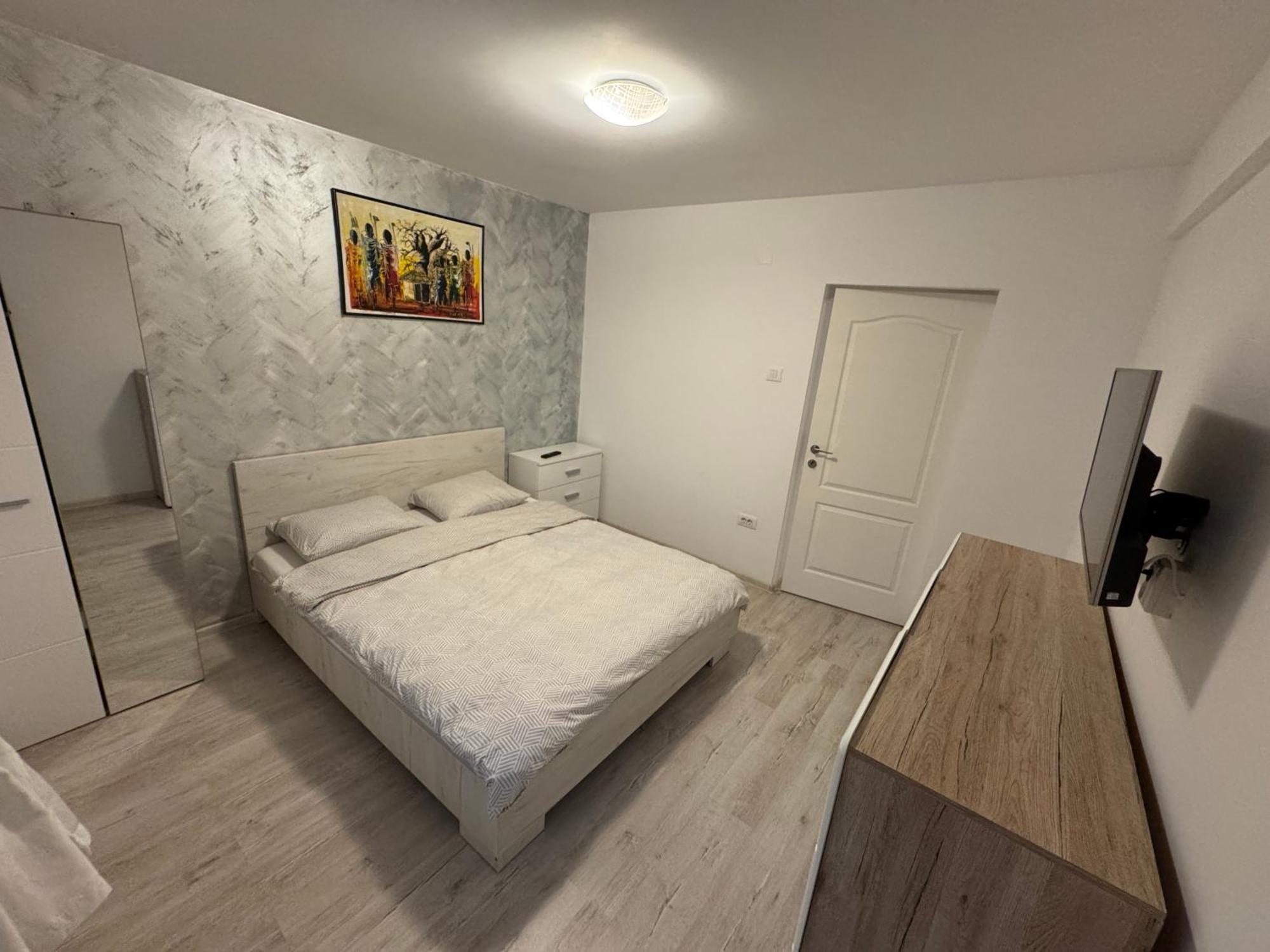 Apartament Ultracentral Modern 1 Pitesti Exterior photo